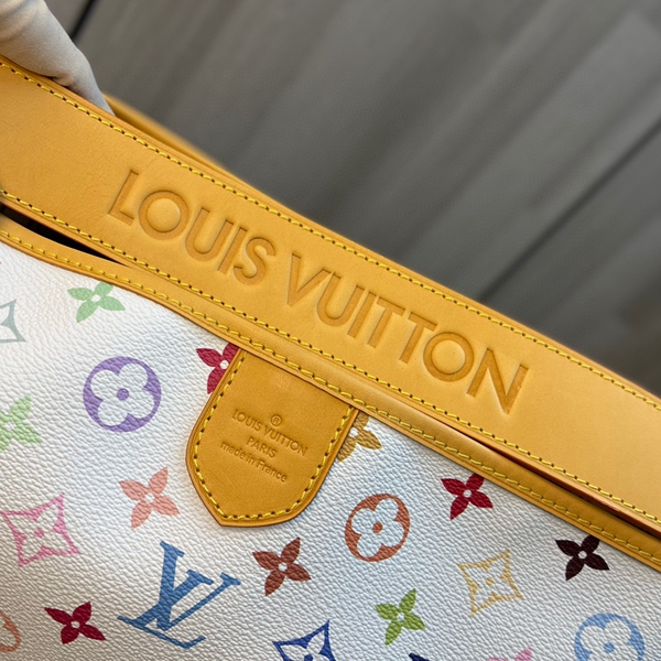 ルイヴィトンバッグ素材ディテール